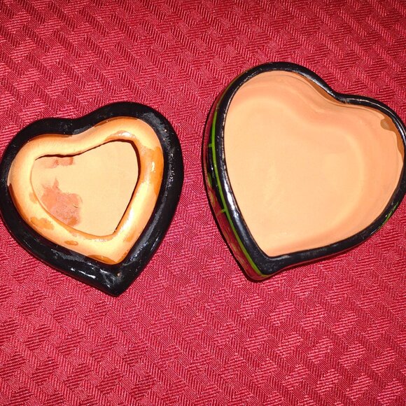 Hand Painted Heart Shaped Clay Keepsake Box with Flowers and Bird - Picture 3 of 7